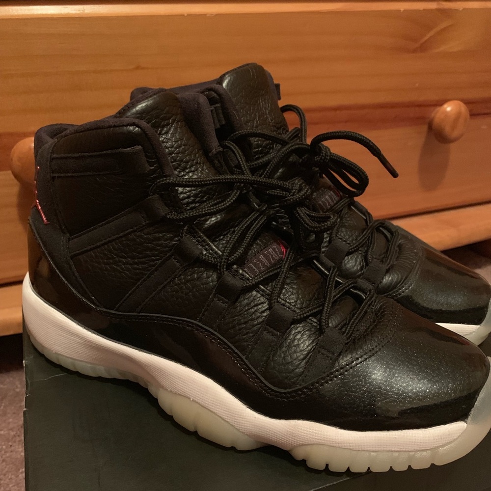 Jordan 11 72-10 size 6.5GS